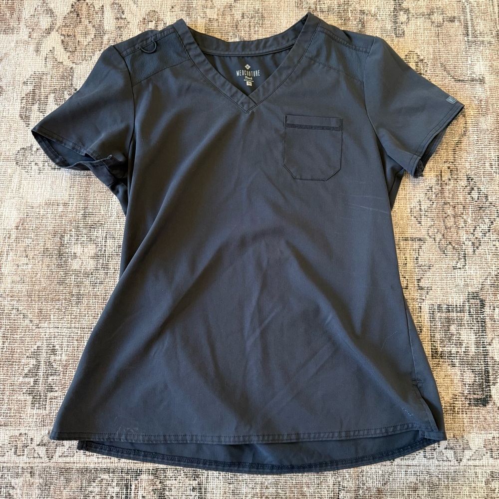 Medcouture Scrub Top